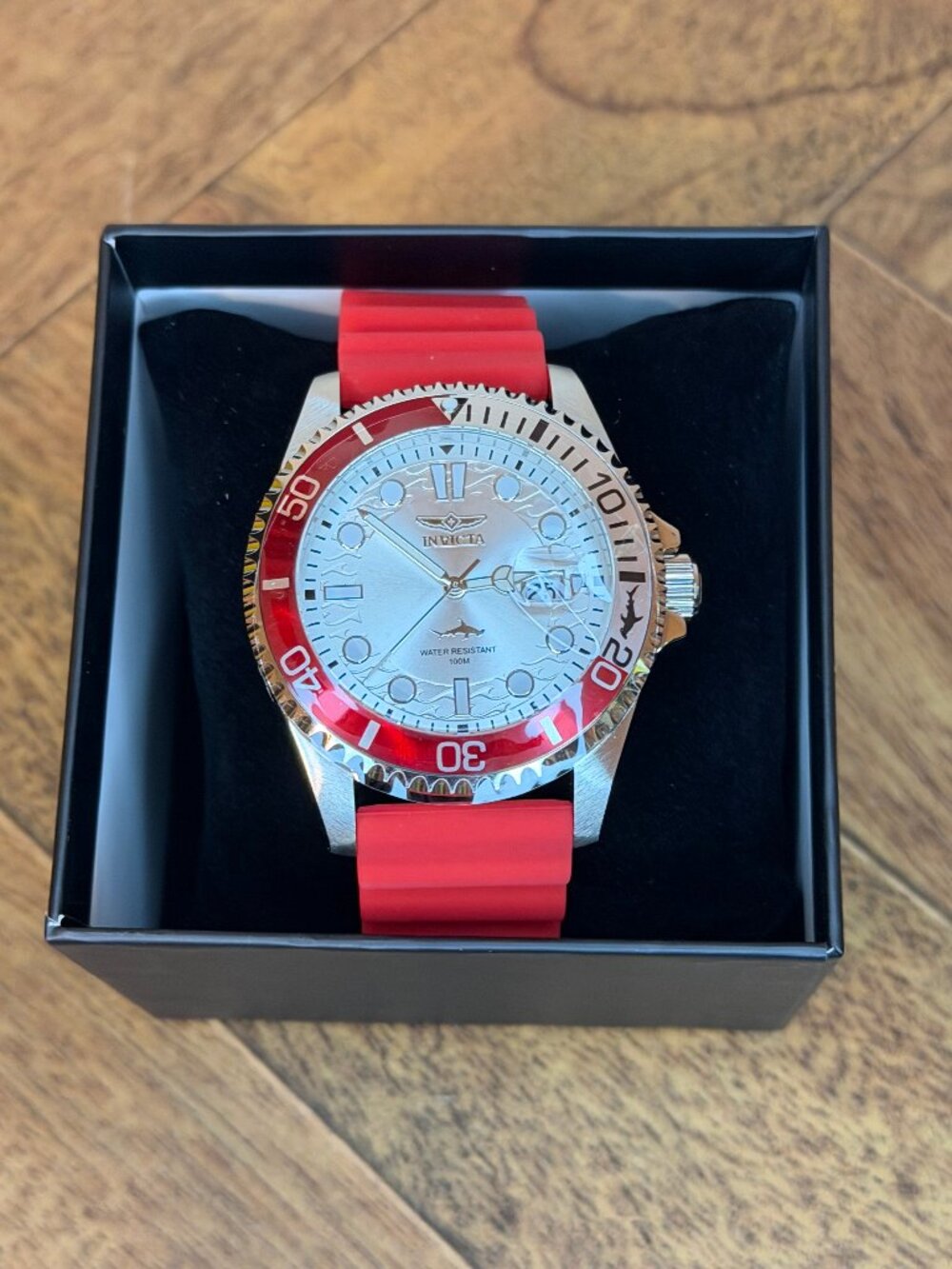 Invicta Pro Diver Shark Men's Watch - 43mm, Red (47167)